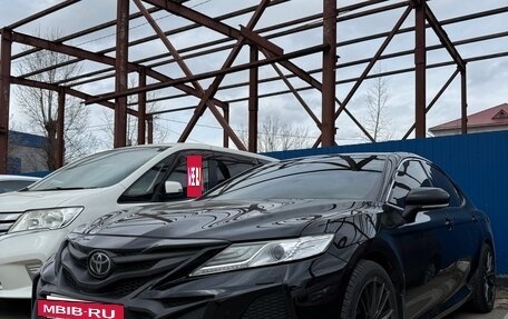 Toyota Camry, 2021 год, 3 450 000 рублей, 2 фотография