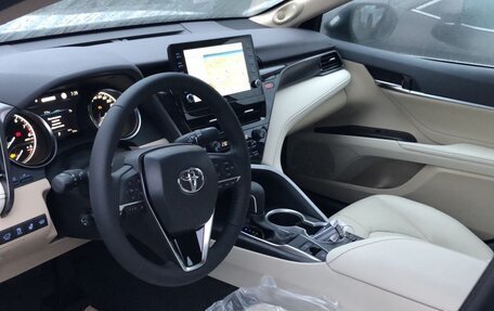 Toyota Camry, 2021 год, 3 450 000 рублей, 12 фотография