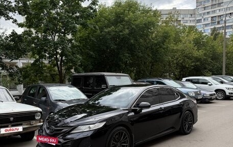 Toyota Camry, 2021 год, 3 450 000 рублей, 10 фотография
