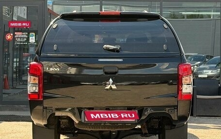 Mitsubishi L200 IV рестайлинг, 2021 год, 2 290 000 рублей, 10 фотография