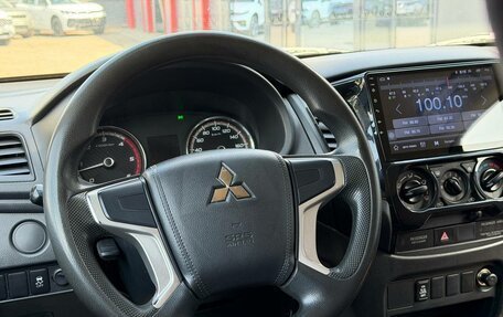 Mitsubishi L200 IV рестайлинг, 2021 год, 2 290 000 рублей, 22 фотография
