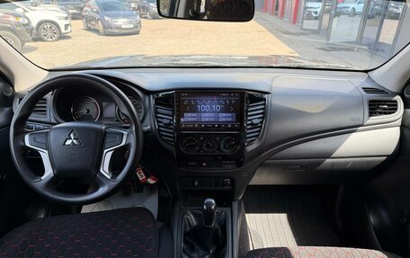 Mitsubishi L200 IV рестайлинг, 2021 год, 2 290 000 рублей, 24 фотография