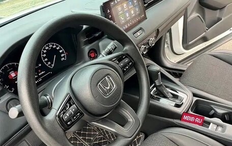 Honda Vezel, 2023 год, 1 821 000 рублей, 17 фотография