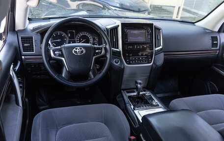 Toyota Land Cruiser 200, 2016 год, 4 450 000 рублей, 6 фотография