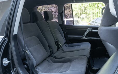 Toyota Land Cruiser 200, 2016 год, 4 450 000 рублей, 7 фотография