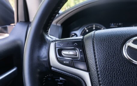 Toyota Land Cruiser 200, 2016 год, 4 450 000 рублей, 13 фотография