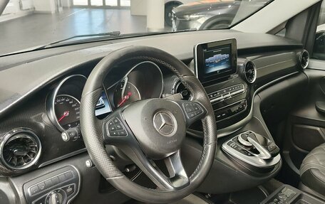 Mercedes-Benz V-Класс, 2019 год, 3 380 000 рублей, 8 фотография