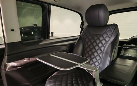 Mercedes-Benz V-Класс, 2019 год, 3 380 000 рублей, 13 фотография