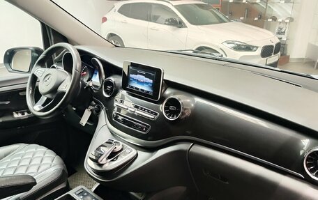Mercedes-Benz V-Класс, 2019 год, 3 380 000 рублей, 15 фотография