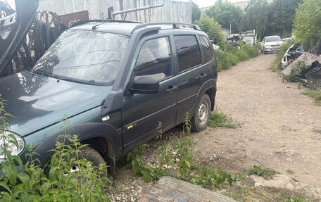 Chevrolet Niva I рестайлинг, 2015 год, 230 000 рублей, 2 фотография