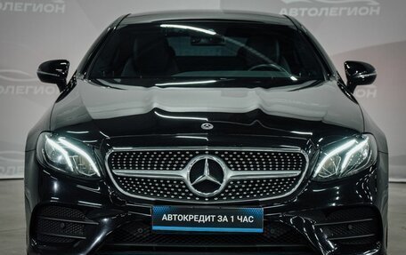 Mercedes-Benz E-Класс, 2020 год, 4 400 000 рублей, 4 фотография
