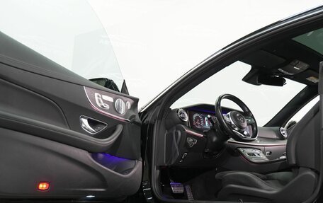Mercedes-Benz E-Класс, 2020 год, 4 400 000 рублей, 30 фотография