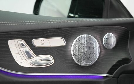 Mercedes-Benz E-Класс, 2020 год, 4 400 000 рублей, 34 фотография