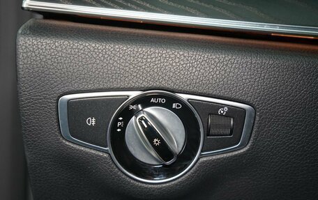 Mercedes-Benz E-Класс, 2020 год, 4 400 000 рублей, 35 фотография