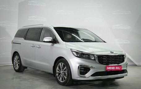KIA Carnival III, 2019 год, 2 890 000 рублей, 4 фотография