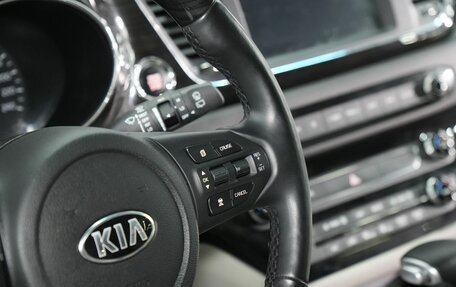 KIA Carnival III, 2019 год, 2 890 000 рублей, 21 фотография