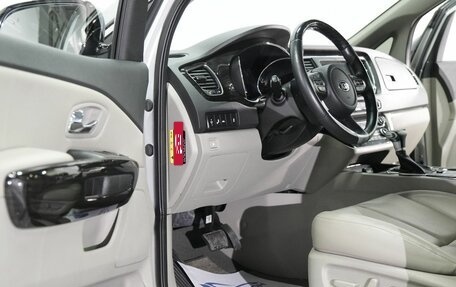 KIA Carnival III, 2019 год, 2 890 000 рублей, 17 фотография