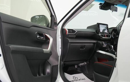 Toyota Raize I, 2021 год, 2 000 000 рублей, 18 фотография