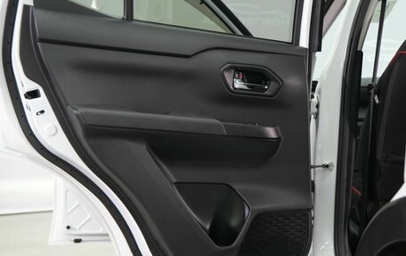 Toyota Raize I, 2021 год, 2 000 000 рублей, 17 фотография