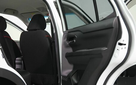 Toyota Raize I, 2021 год, 2 000 000 рублей, 24 фотография