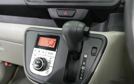 Toyota Passo III, 2016 год, 899 000 рублей, 23 фотография