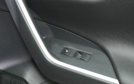 Toyota RAV4, 2019 год, 2 940 000 рублей, 12 фотография