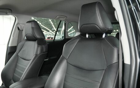 Toyota RAV4, 2019 год, 2 940 000 рублей, 27 фотография
