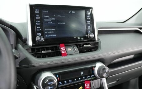 Toyota RAV4, 2019 год, 2 940 000 рублей, 31 фотография