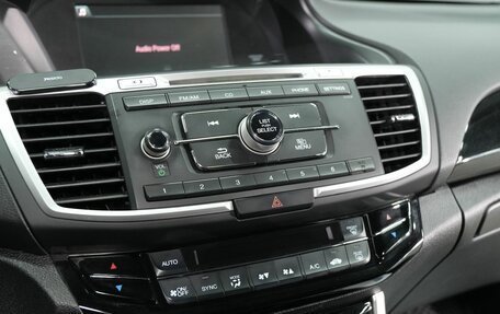 Honda Accord IX рестайлинг, 2016 год, 1 785 000 рублей, 26 фотография