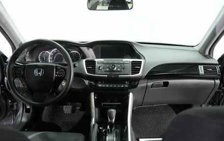 Honda Accord IX рестайлинг, 2016 год, 1 785 000 рублей, 14 фотография