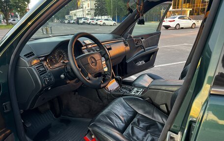 Mercedes-Benz E-Класс, 1996 год, 550 000 рублей, 13 фотография