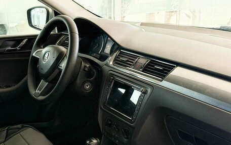 Skoda Rapid I, 2015 год, 1 017 000 рублей, 8 фотография