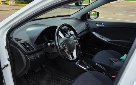 Hyundai Solaris II рестайлинг, 2015 год, 1 030 000 рублей, 13 фотография