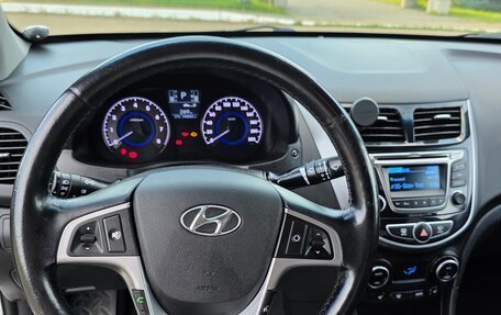 Hyundai Solaris II рестайлинг, 2015 год, 1 030 000 рублей, 16 фотография