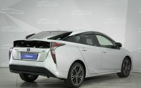 Toyota Prius IV XW50, 2017 год, 1 530 000 рублей, 5 фотография