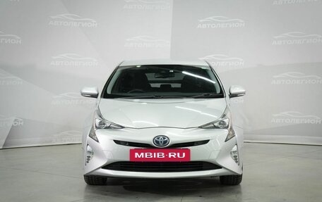 Toyota Prius IV XW50, 2017 год, 1 530 000 рублей, 3 фотография