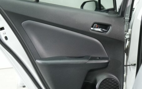 Toyota Prius IV XW50, 2017 год, 1 530 000 рублей, 10 фотография