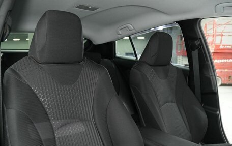 Toyota Prius IV XW50, 2017 год, 1 530 000 рублей, 22 фотография