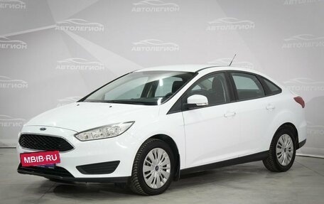 Ford Focus III, 2017 год, 955 000 рублей, 2 фотография