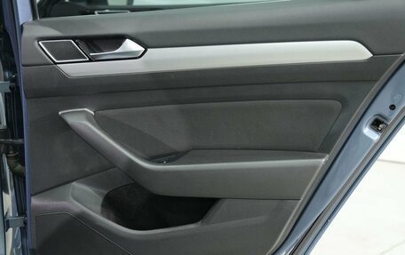 Volkswagen Passat B8 рестайлинг, 2015 год, 1 570 000 рублей, 8 фотография