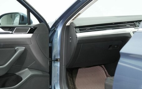 Volkswagen Passat B8 рестайлинг, 2015 год, 1 570 000 рублей, 16 фотография