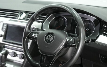 Volkswagen Passat B8 рестайлинг, 2015 год, 1 570 000 рублей, 19 фотография