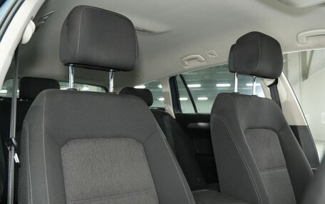 Volkswagen Passat B8 рестайлинг, 2015 год, 1 570 000 рублей, 23 фотография