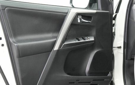 Toyota RAV4, 2017 год, 2 670 000 рублей, 17 фотография