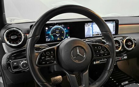 Mercedes-Benz A-Класс, 2019 год, 1 832 000 рублей, 13 фотография