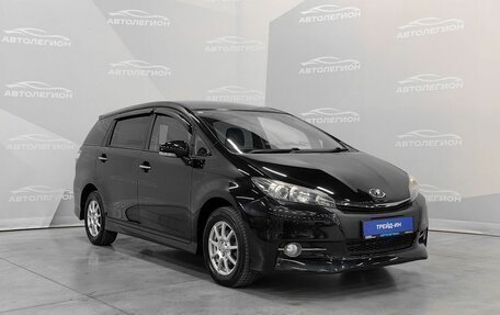 Toyota Wish II, 2013 год, 1 600 000 рублей, 7 фотография