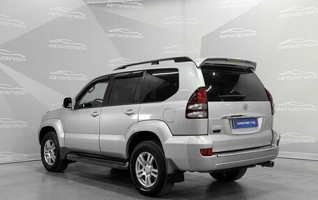 Toyota Land Cruiser Prado 120 рестайлинг, 2006 год, 2 200 000 рублей, 3 фотография