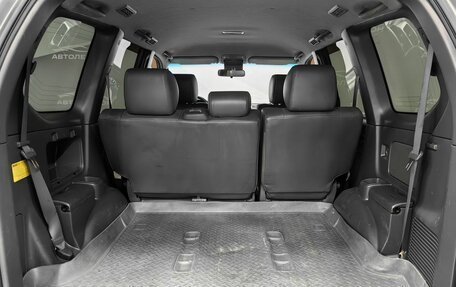 Toyota Land Cruiser Prado 120 рестайлинг, 2006 год, 2 200 000 рублей, 19 фотография
