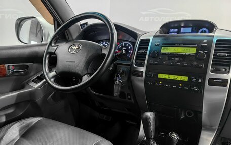 Toyota Land Cruiser Prado 120 рестайлинг, 2006 год, 2 200 000 рублей, 13 фотография