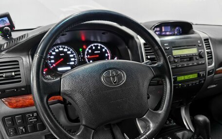 Toyota Land Cruiser Prado 120 рестайлинг, 2006 год, 2 200 000 рублей, 11 фотография